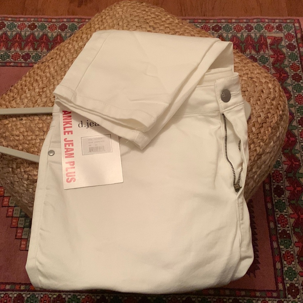 NWT white ankle jeans size 20